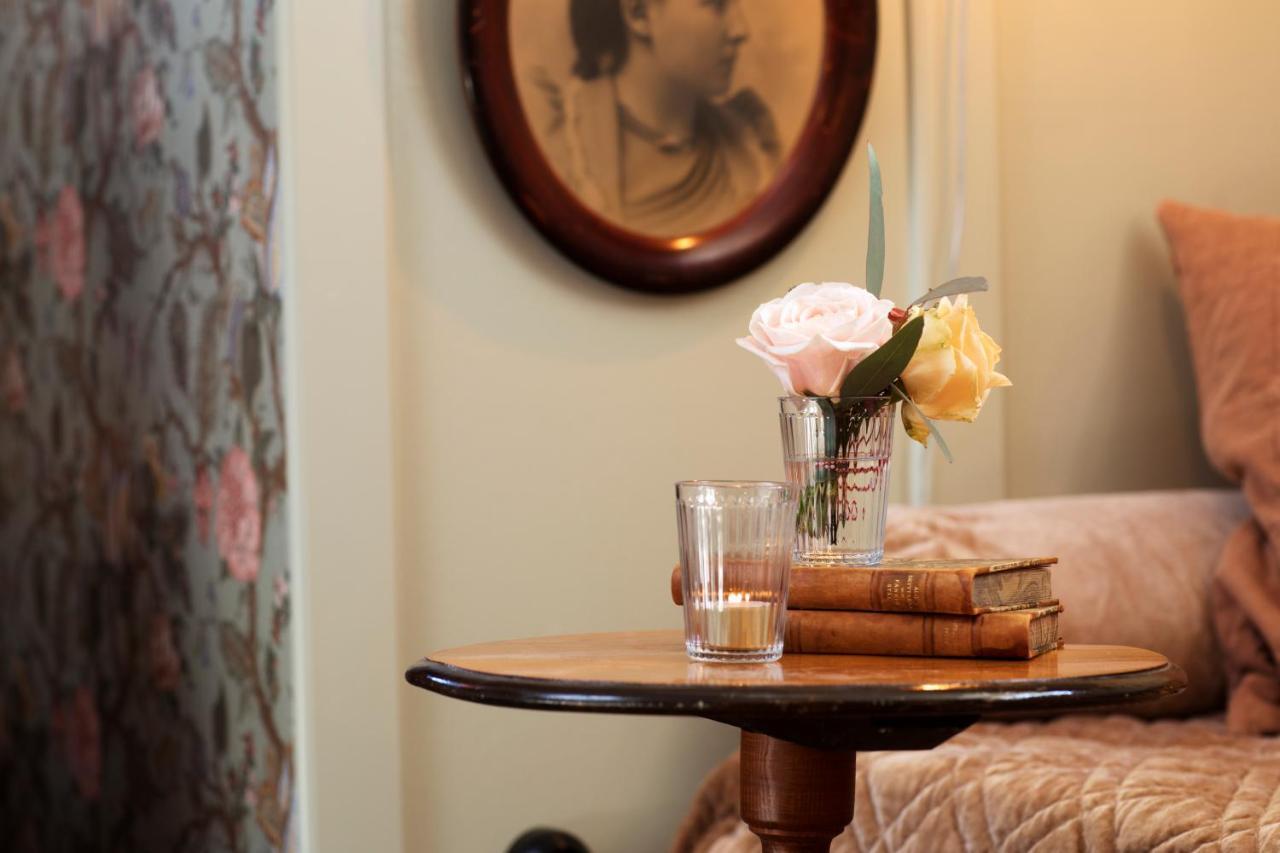 Strandvillan Hotell Och Bed & Breakfast Люсешил Екстериор снимка