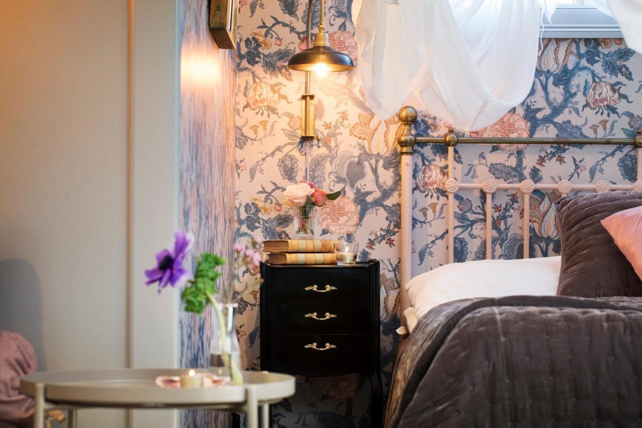 Strandvillan Hotell Och Bed & Breakfast Люсешил Екстериор снимка