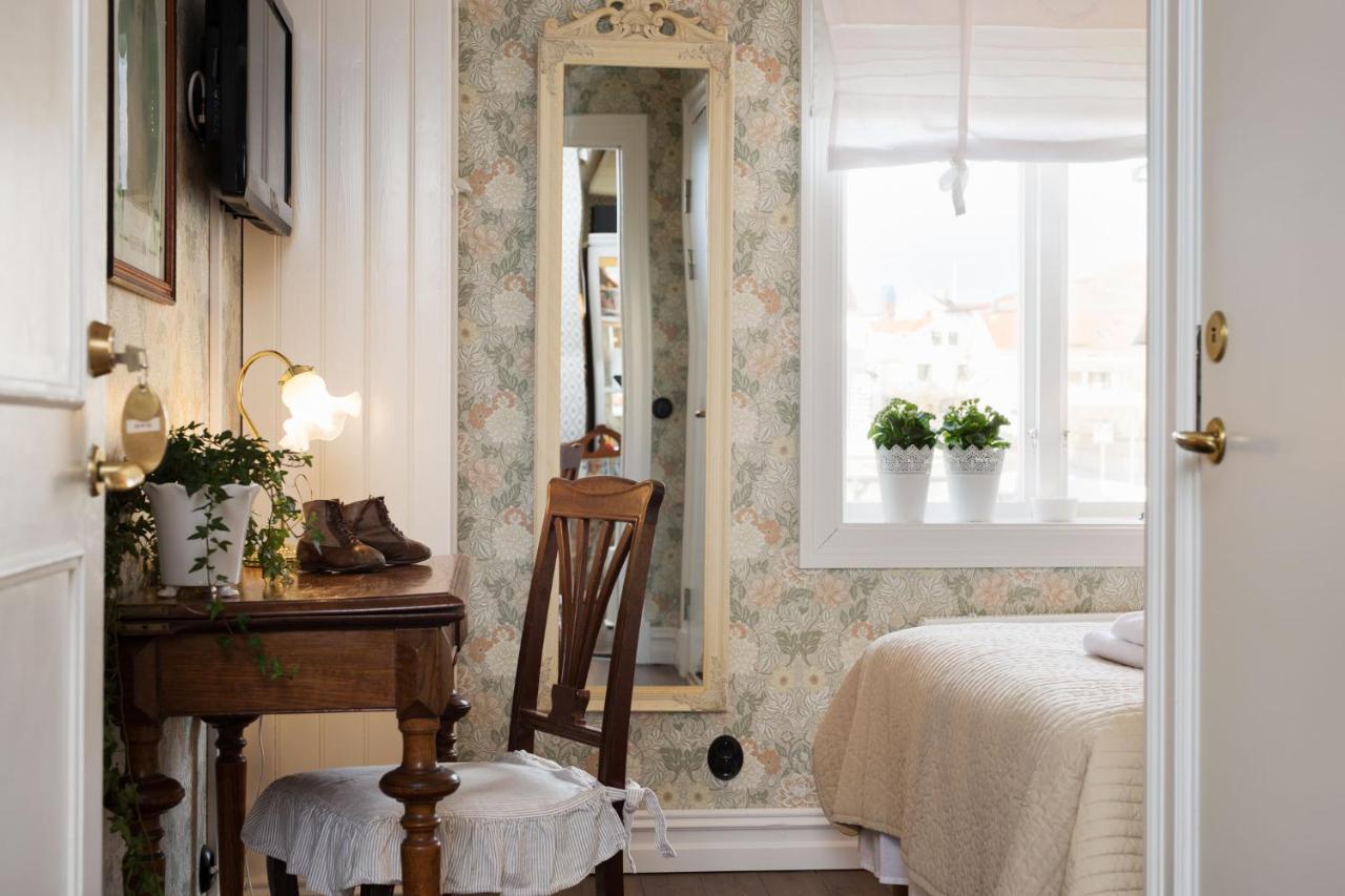Strandvillan Hotell Och Bed & Breakfast Люсешил Екстериор снимка