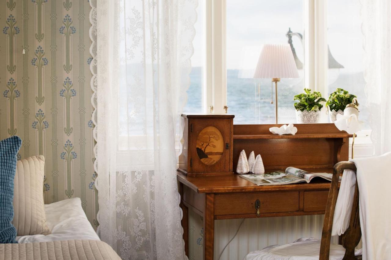 Strandvillan Hotell Och Bed & Breakfast Люсешил Екстериор снимка