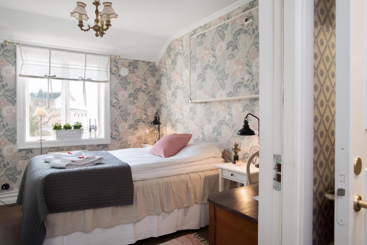 Strandvillan Hotell Och Bed & Breakfast Люсешил Екстериор снимка