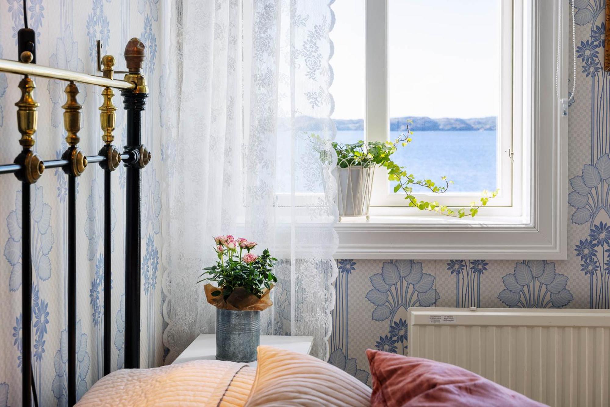 Strandvillan Hotell Och Bed & Breakfast Люсешил Екстериор снимка