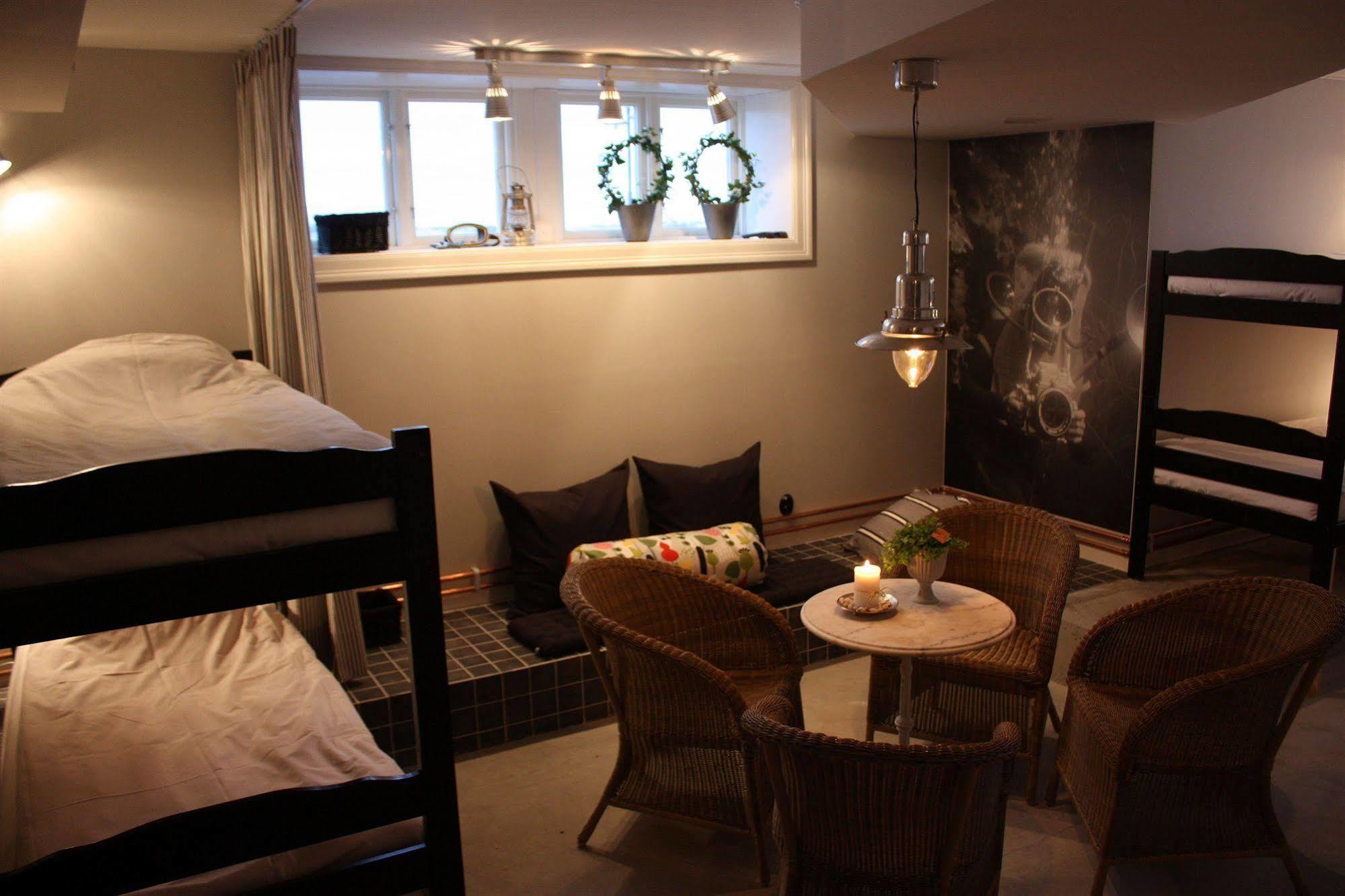 Strandvillan Hotell Och Bed & Breakfast Люсешил Екстериор снимка