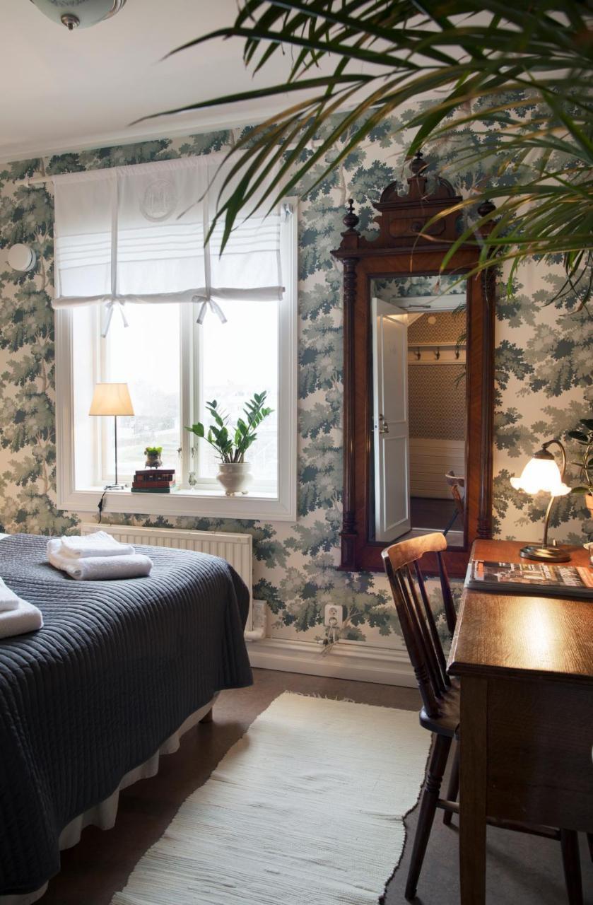 Strandvillan Hotell Och Bed & Breakfast Люсешил Екстериор снимка